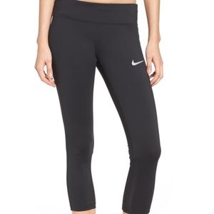 Nike Epic Run Cropped Black
